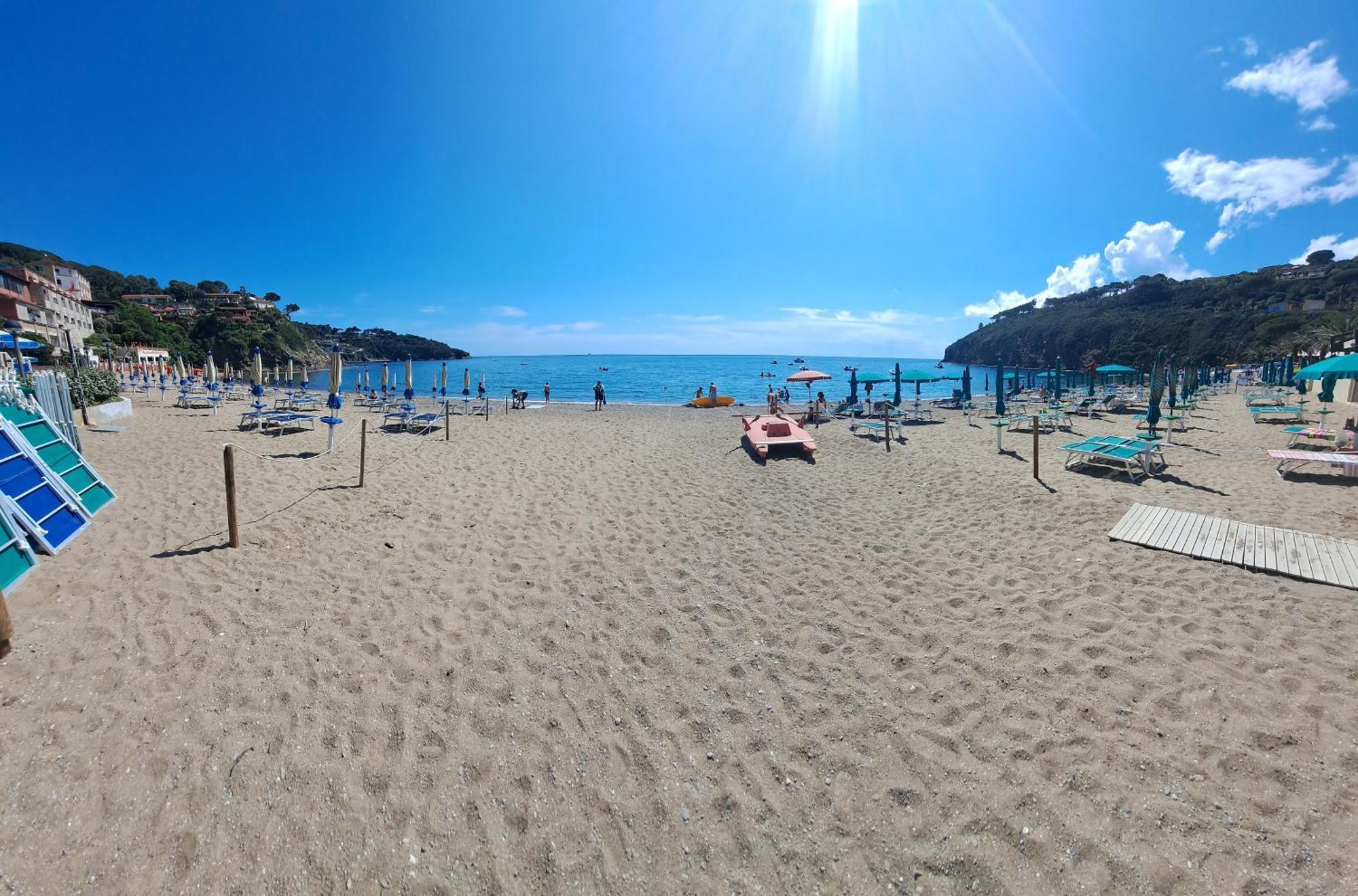 Elba Travels - Morcone Hotel กาโปลิเวรี ภายนอก รูปภาพ